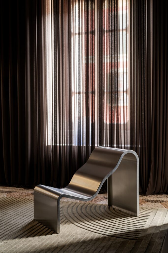Muuto seating